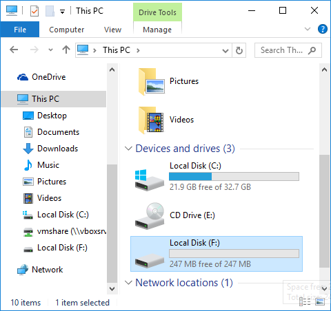Windows file manager showing the VeraCrypt mounted volume